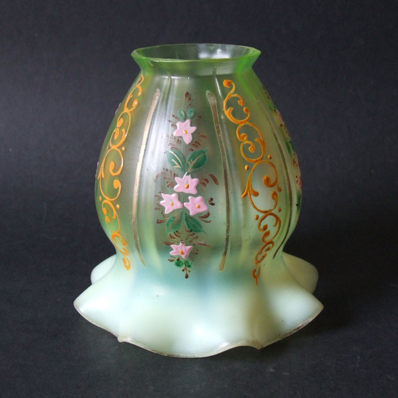 John Walsh Walsh Tulip pattern Vaseline Glass Vase (c.1900)